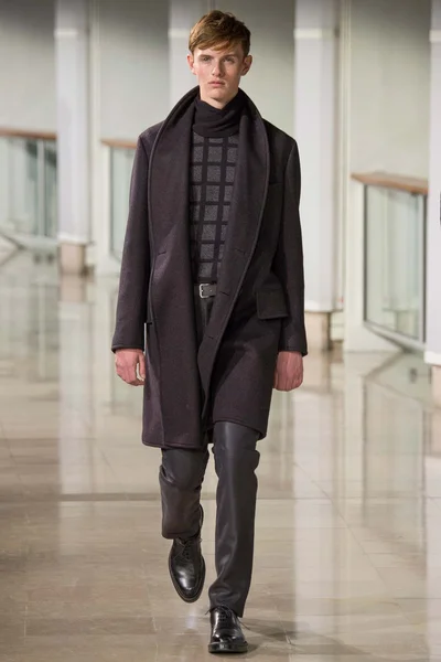 Look 34